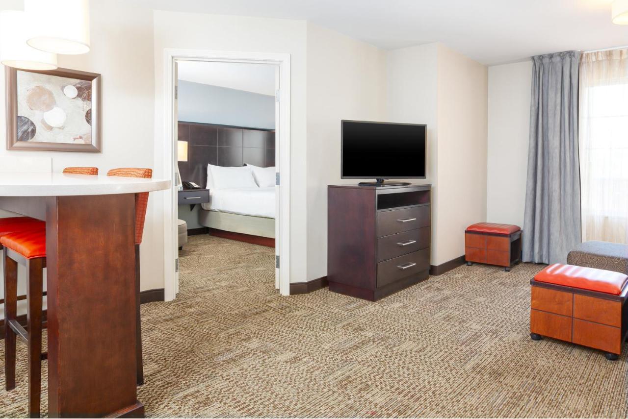 Staybridge Suites Denver - Central Park, An Ihg Hotel Exterior foto